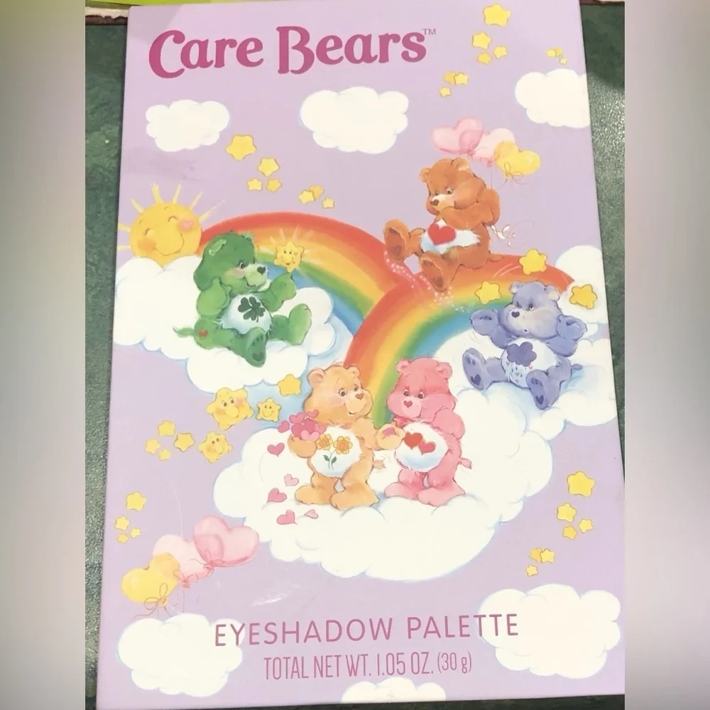 Care‎ Bears 12 piece eyeshadow palette book with mirror new